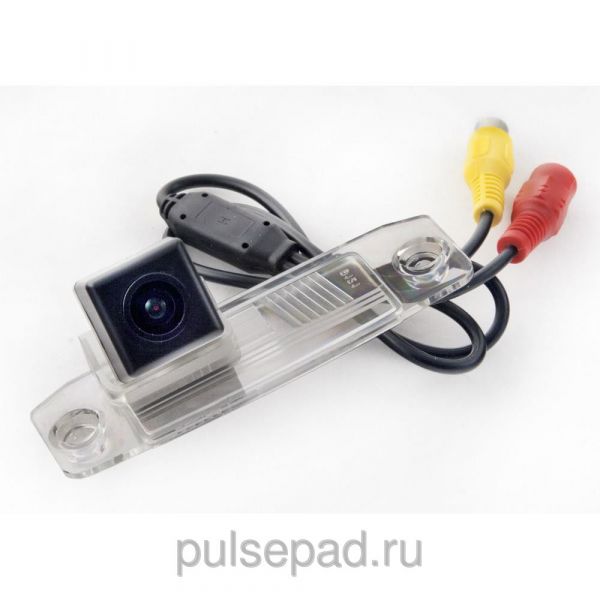 Камера заднего вида iDial CCD-146 Hyundai Elantra, Accent, Tucson/ KIA Carens, Opirus, Sorento, Borrego, Terra