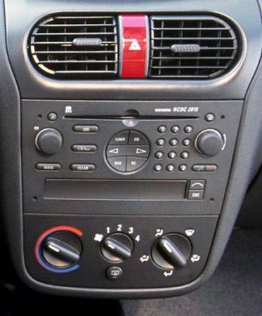 AWM Переходная рамка 781-07-104 для Opel Vectra C/Corsa/Vivaro/Omega B