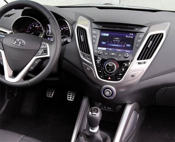 CARAV 11-319 переходная рамка Hyunday Veloster 2011+
