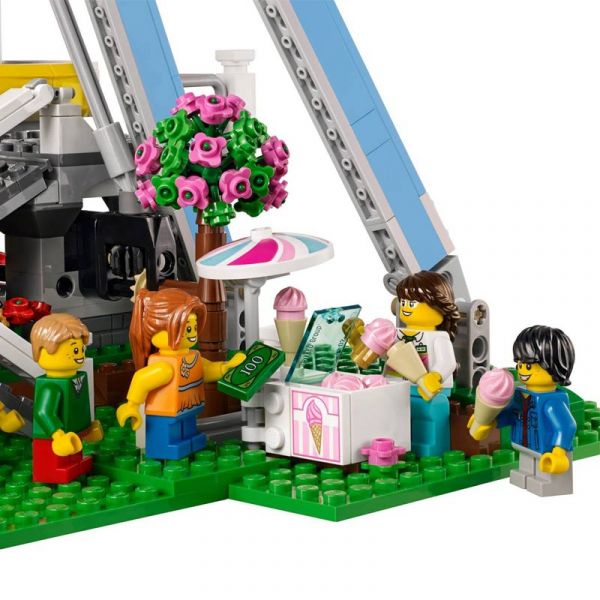 Пластиковый конструктор LEGO Creator Колесо обозрения (10247)