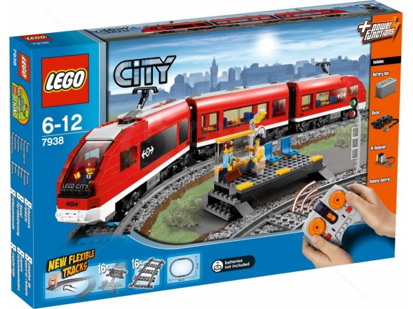 Пластмассовый конструктор LEGO City Пассажирский поезд 7938