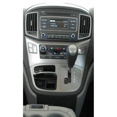 Рамка Carav 11-610 Hyundai H-1 Starex 2015+ black & silver