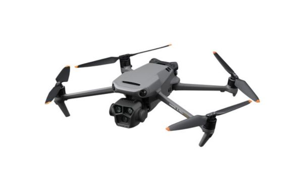 Квадрокоптер DJI Mavic 3 Pro Fly More Combo with DJI RC Pro (CP.MA.00000662.01)