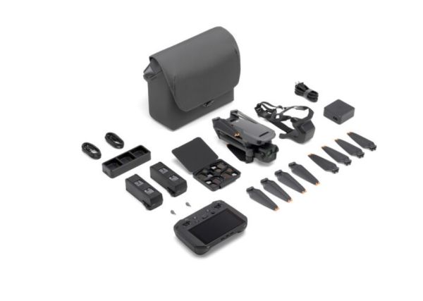 Квадрокоптер DJI Mavic 3 Pro Fly More Combo with DJI RC Pro (CP.MA.00000662.01)
