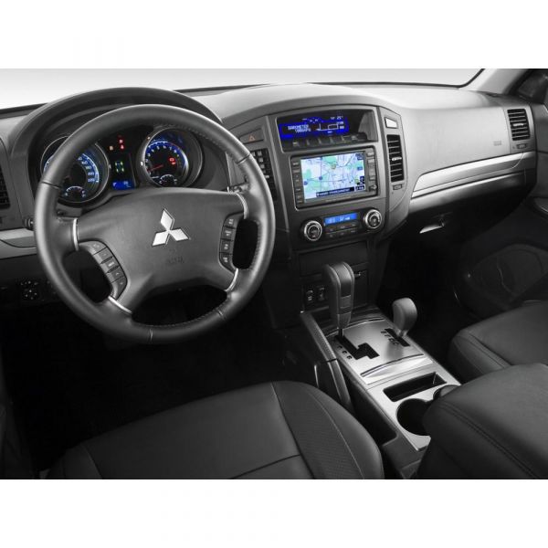 Рамка переходная 781-24-101 Mitsubishi Pajero IV 2007->(под штатную магнитолу)