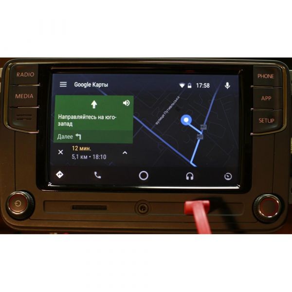 Штатная магнитола RCD 330 Seat PQ CarPlay RUS