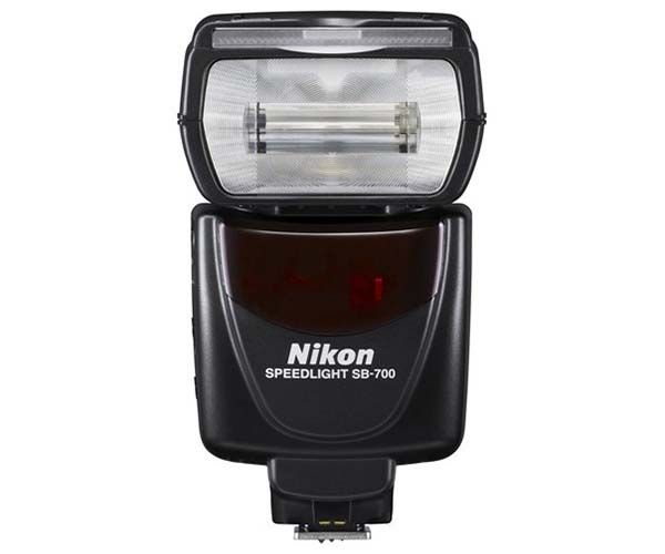 Вспышка внешняя Nikon Speedlight SB-700